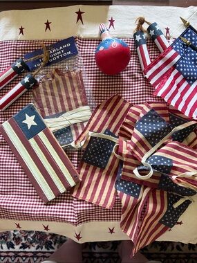 Patriotic Americana Flag Décor Bundle - Red, White & Blue